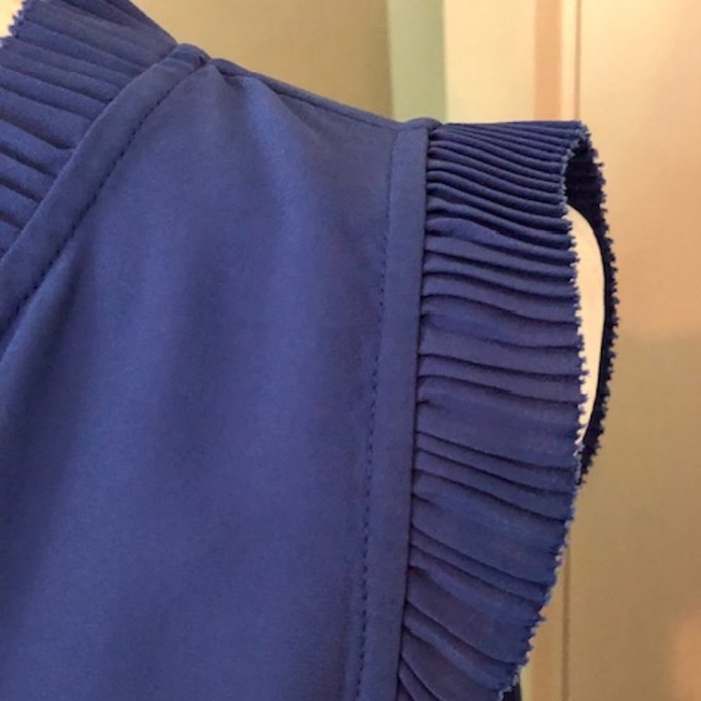 Talbots Sleeveless Top with Ruffle Detail LP